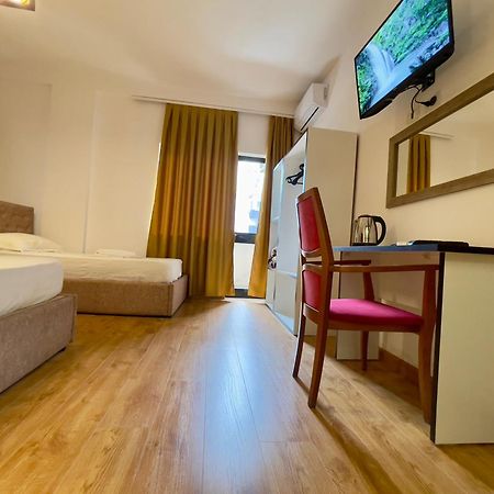 Hotel Globo Durrës Zewnętrze zdjęcie