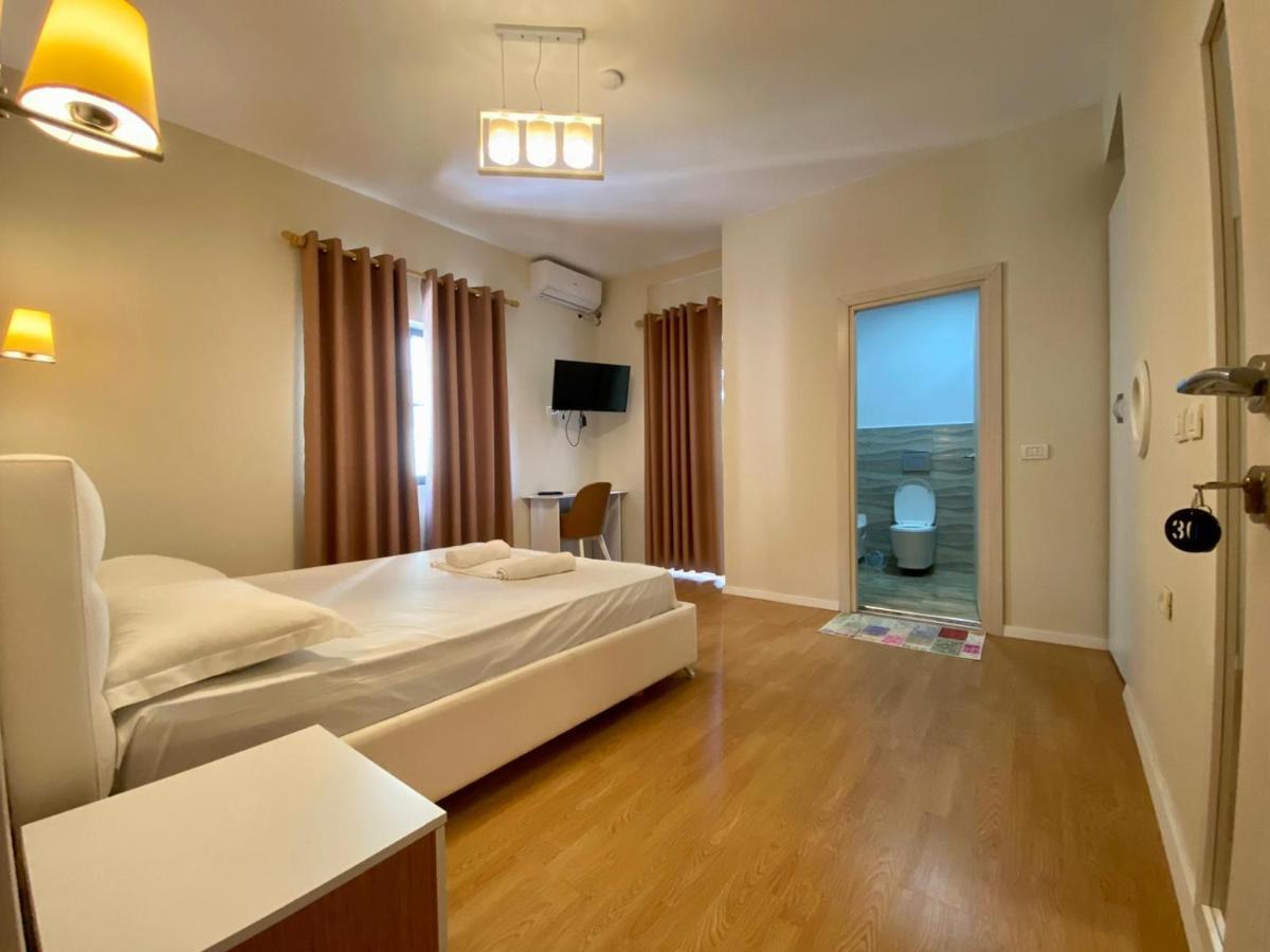 Hotel Globo Durrës Zewnętrze zdjęcie