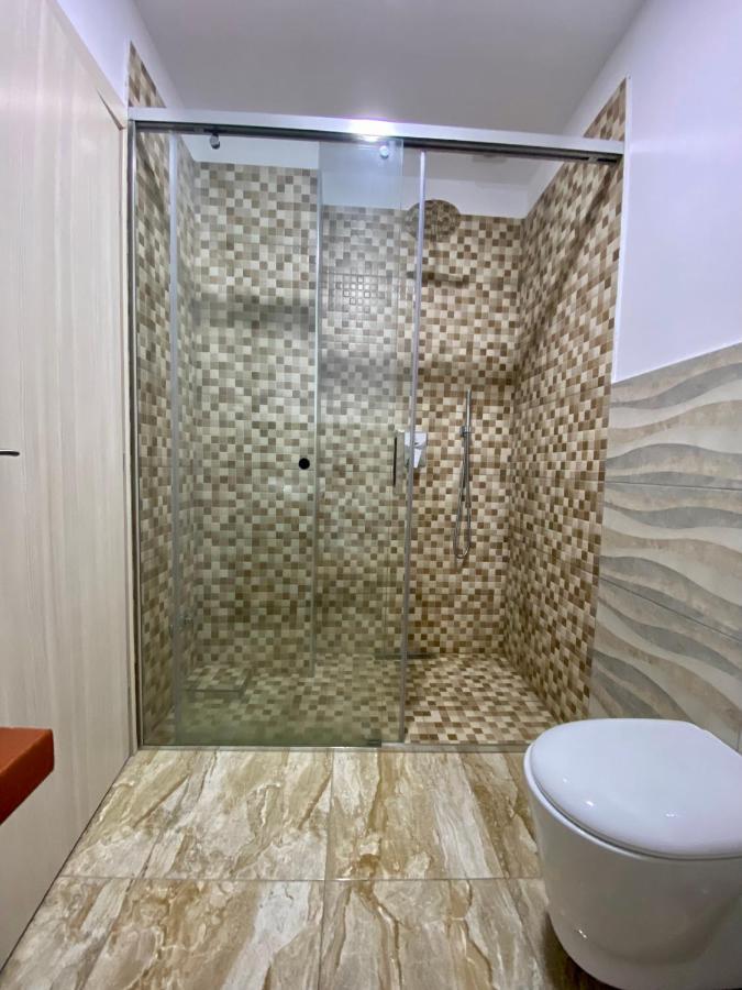 Hotel Globo Durrës Zewnętrze zdjęcie