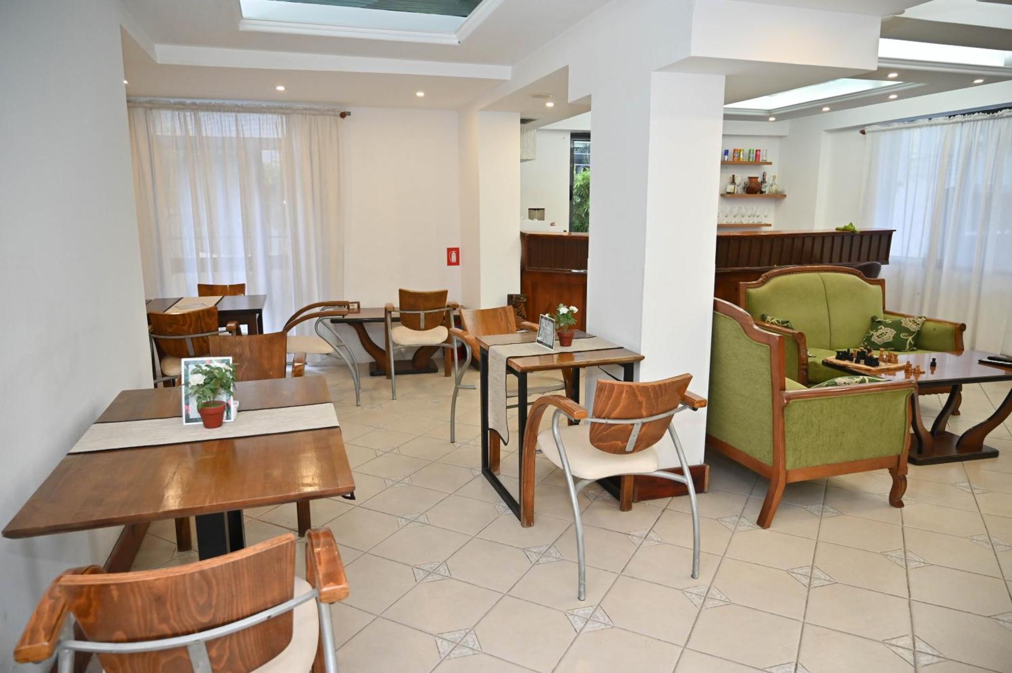 Hotel Globo Durrës Zewnętrze zdjęcie
