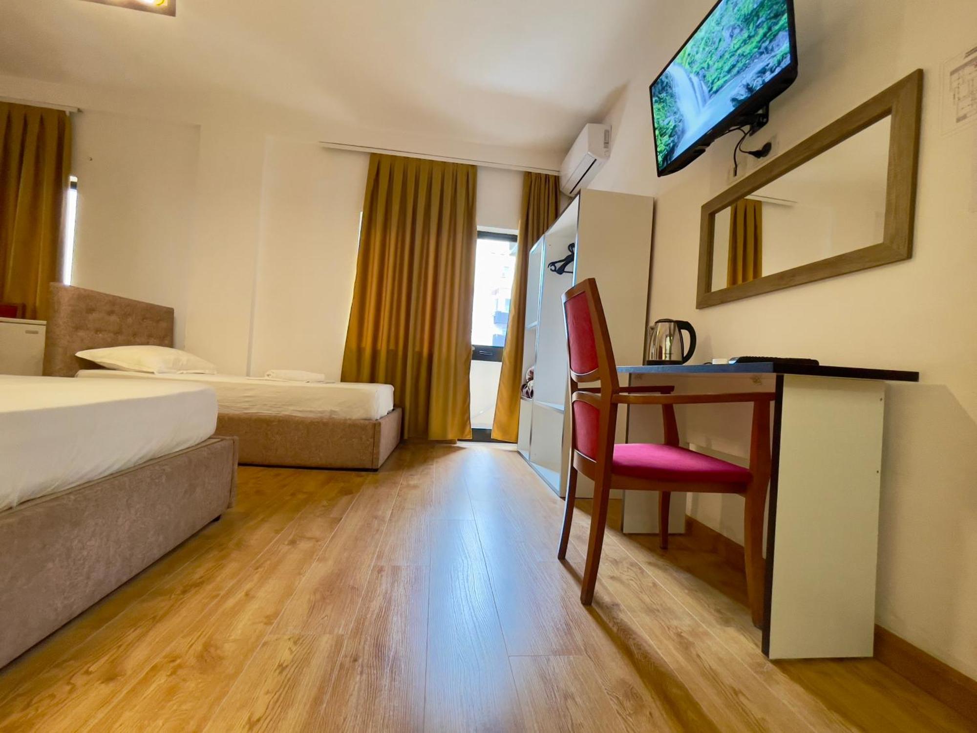 Hotel Globo Durrës Zewnętrze zdjęcie