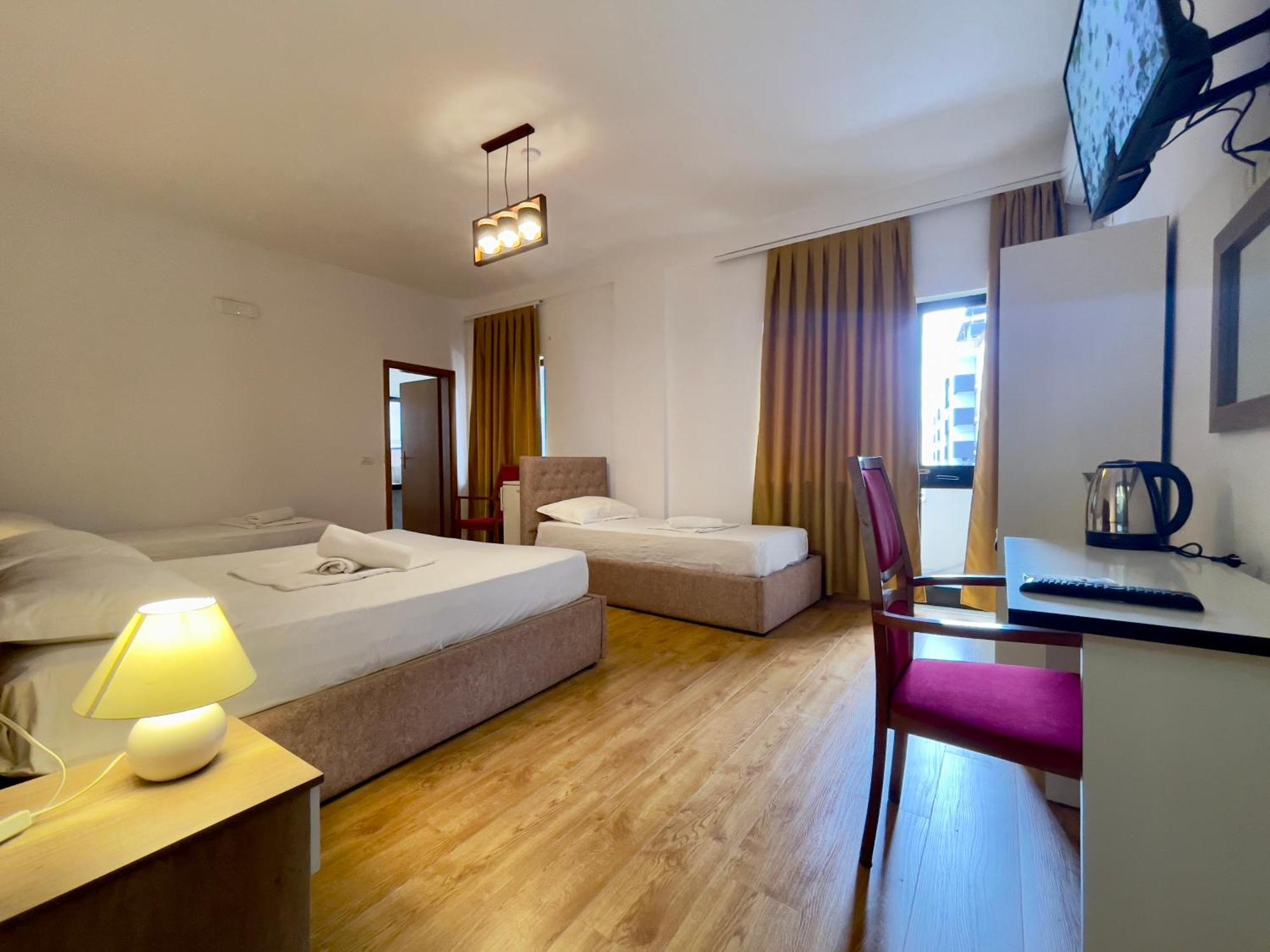 Hotel Globo Durrës Zewnętrze zdjęcie