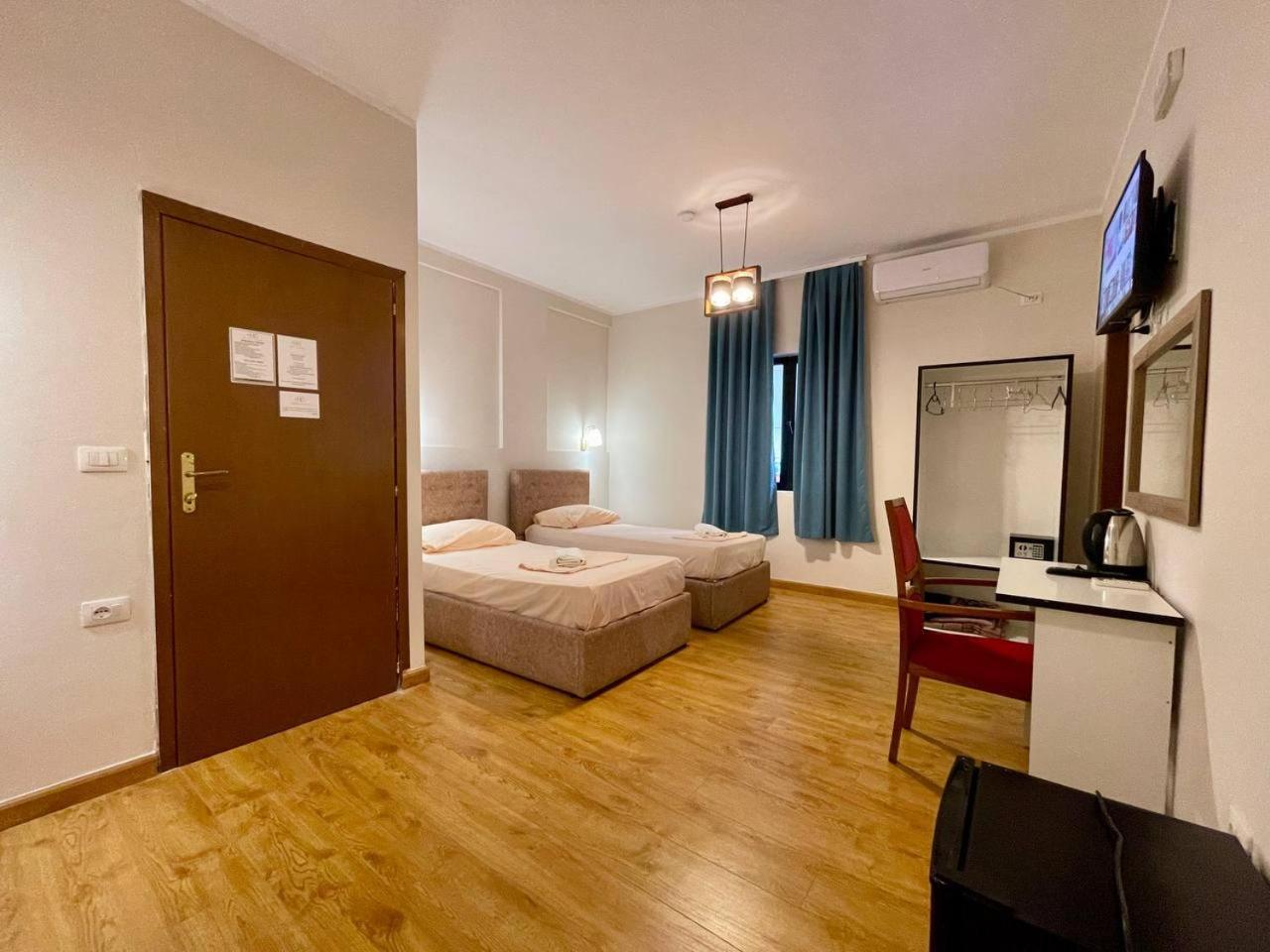 Hotel Globo Durrës Zewnętrze zdjęcie