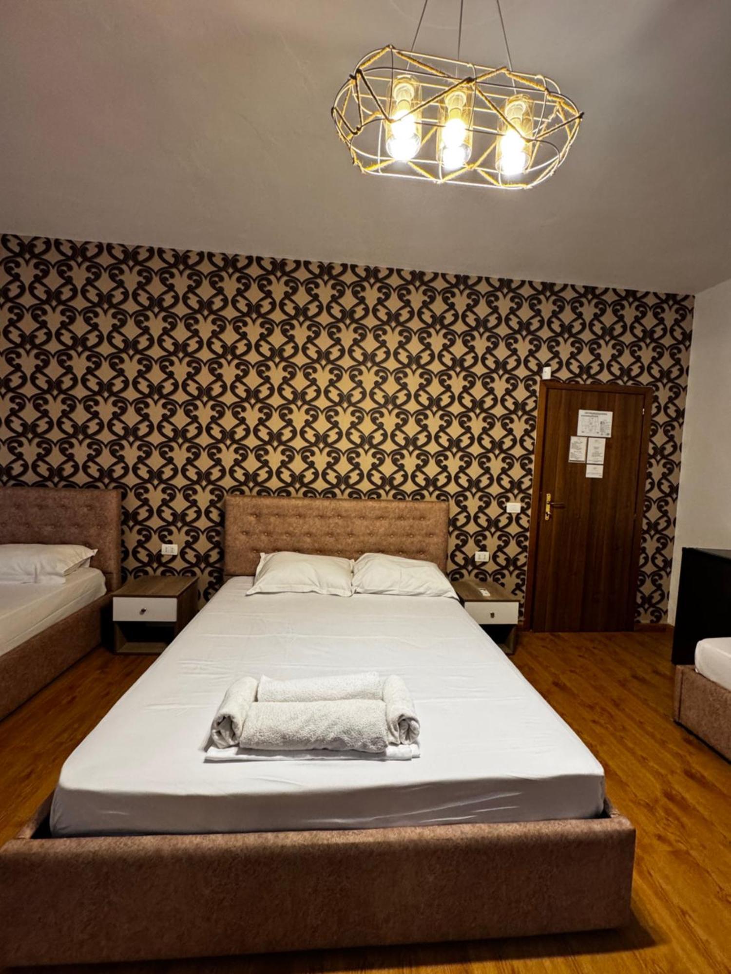 Hotel Globo Durrës Zewnętrze zdjęcie